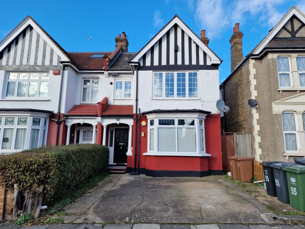 2 bed flat for sale in Bellingham Road, London SE6 Zoopla