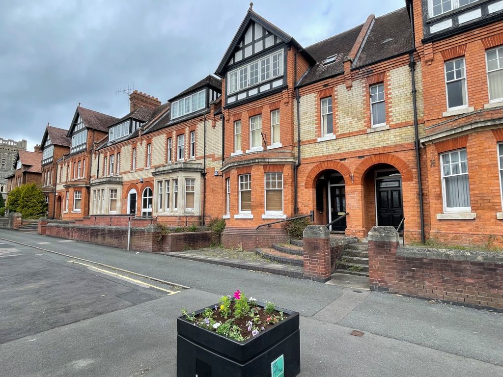 4 bed terraced house for sale in High Street, Evesham, Worcestershire WR11 Zoopla