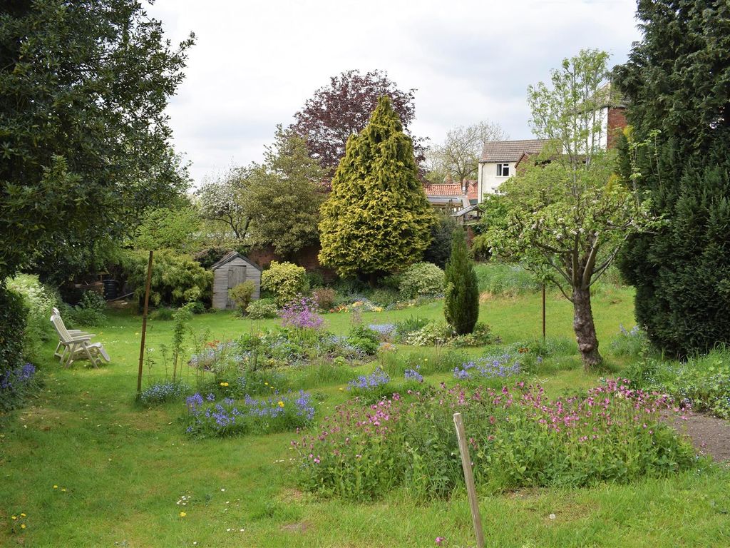 5 bed end terrace house for sale in South Street, Caistor LN7 Zoopla