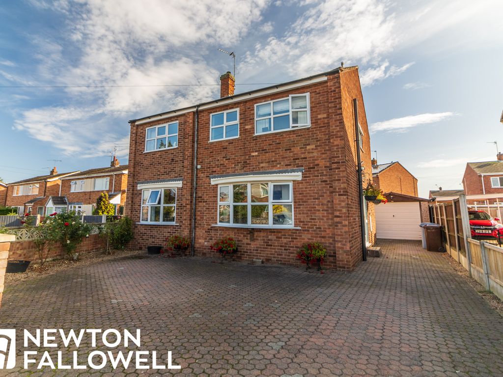 5 bed detached house for sale in Sennen Court, Retford DN22, £260,000 Zoopla