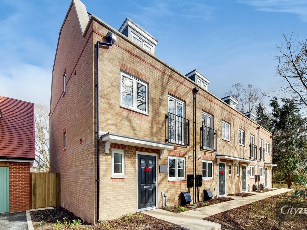 3 bed property to rent in Bell Farm Way, Hersham, WaltonOnThames KT12, £2,752 pcm Zoopla