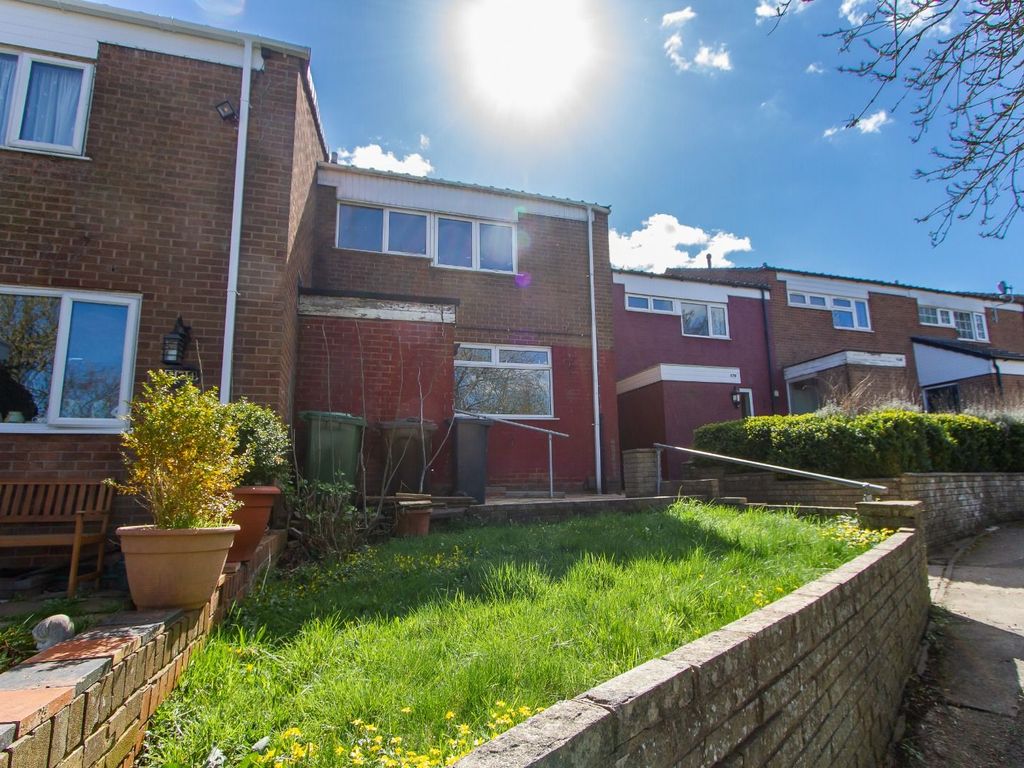 3 bed semidetached house to rent in Pike Drive, Chelmsley Wood