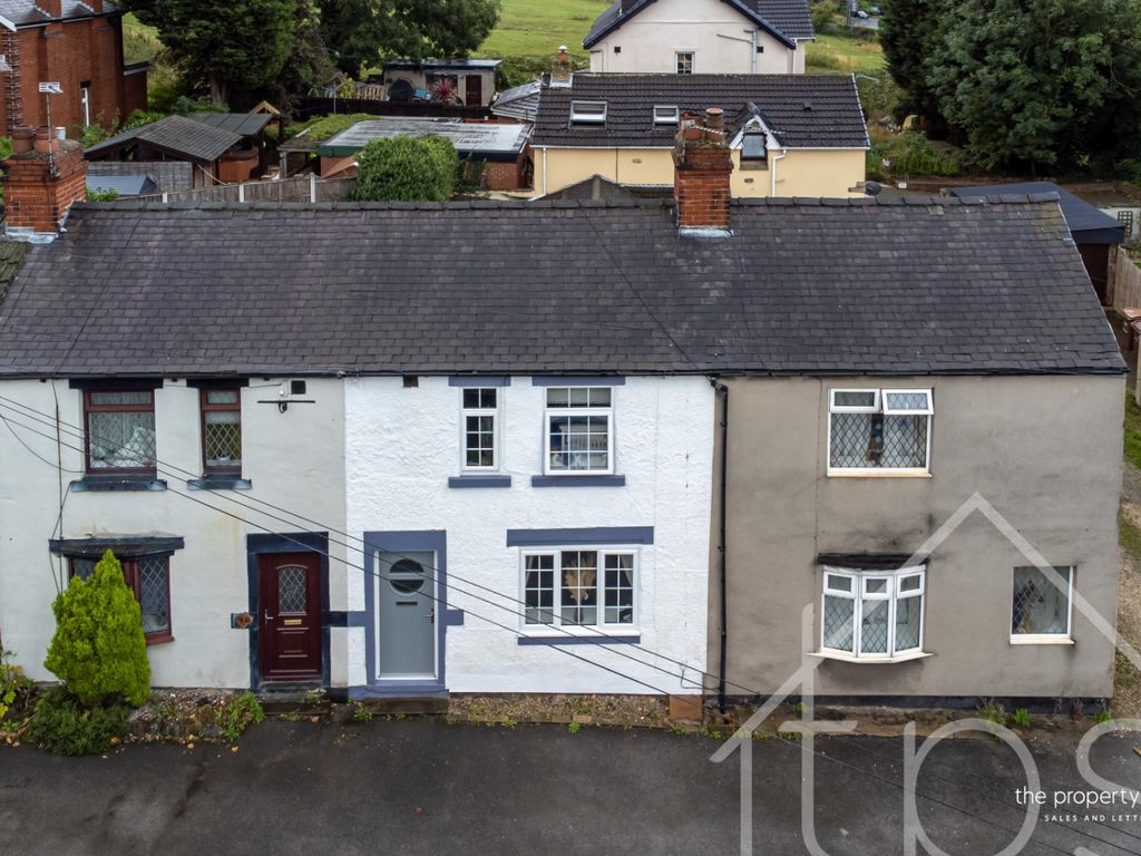 2 bed terraced house for sale in High Street, South Elmsall, Pontefract