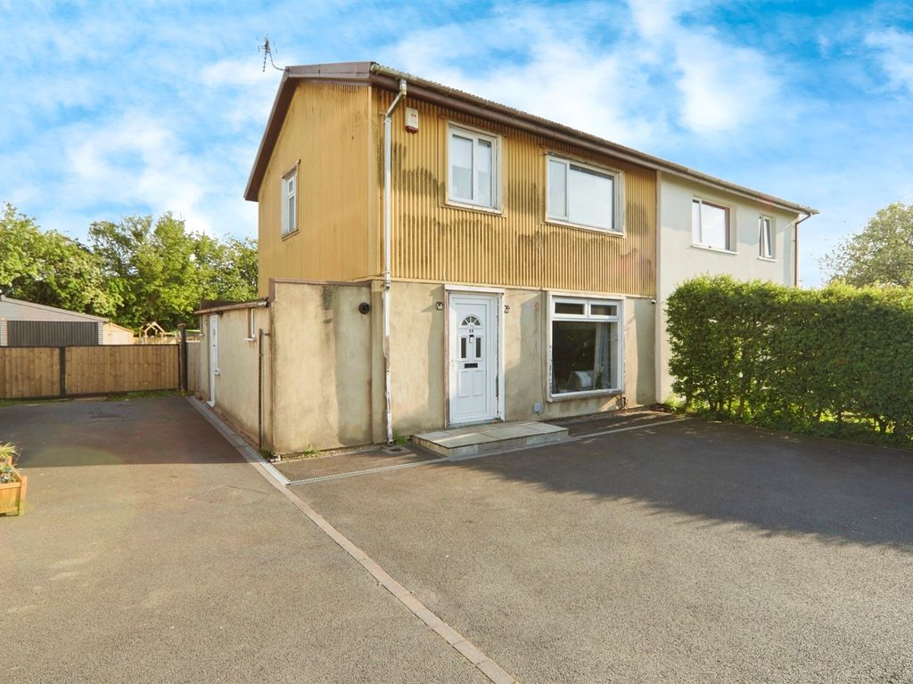 3 bed semidetached house for sale in Marshall Street, Yeadon, Leeds