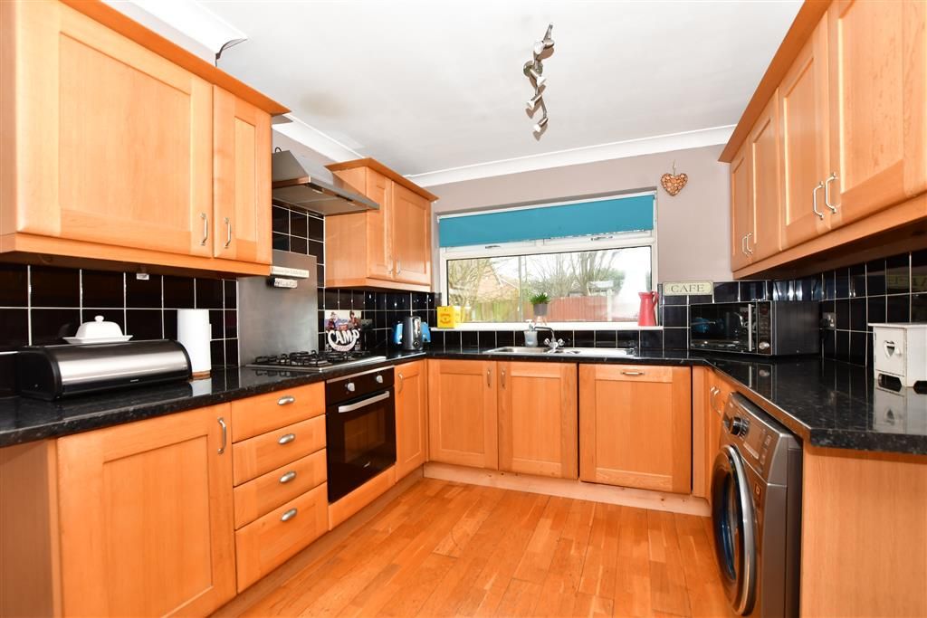 3 bed end terrace house for sale in Plumpton Walk, Senacre Wood