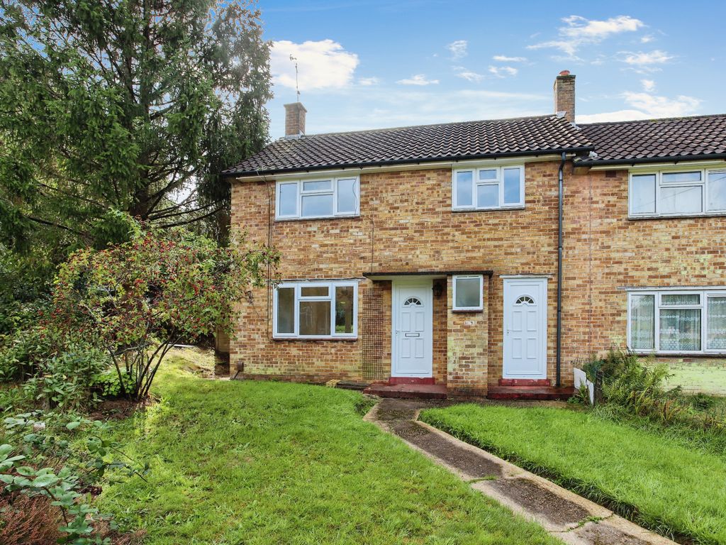2 bed end terrace house for sale in Sherwood Road, Tunbridge Wells