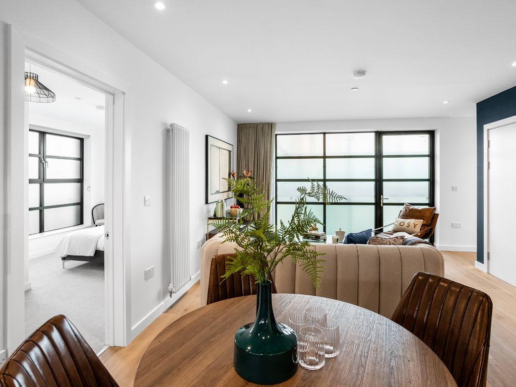 16 Penarth Street, Bermondsey SE15  