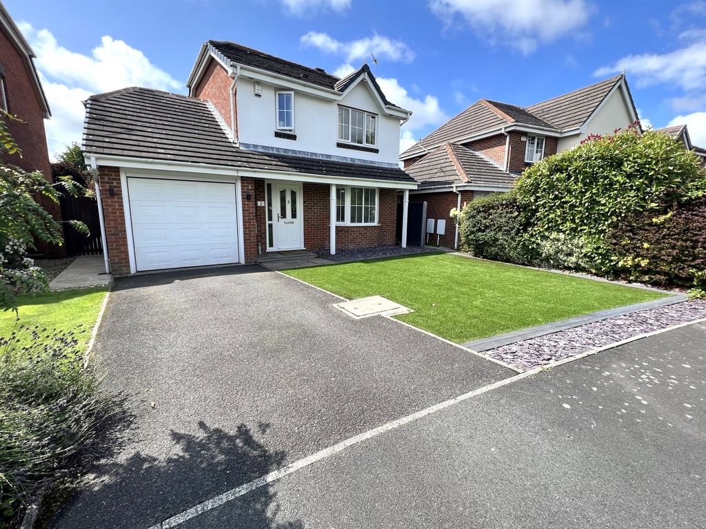 3 bed detached house for sale in Goldstone Drive, Cleveleys FY5 Zoopla
