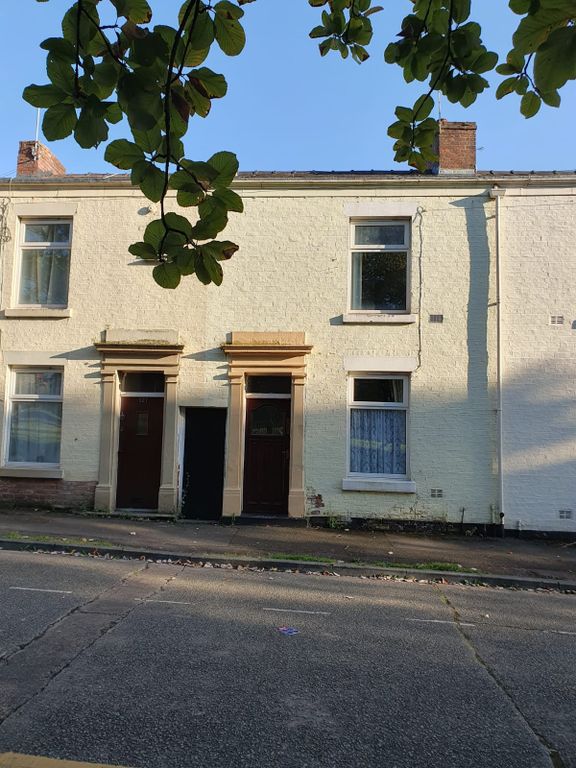 2 bed terraced house for sale in Barlow Street, Preston PR1, £100,000