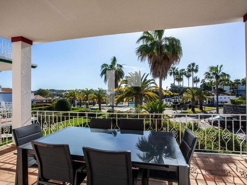 2 bed apartment for sale in Quinta Do Lago, Algarve, Portugal, £803,649