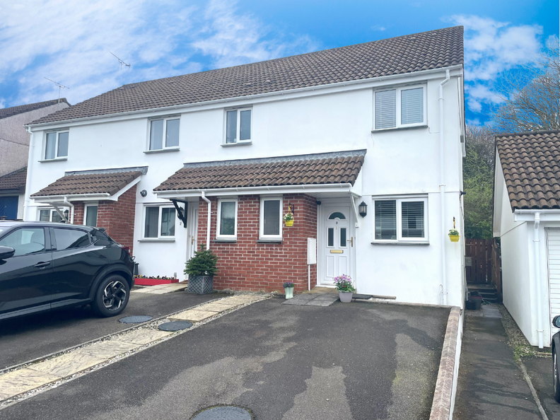 2 bed end terrace house for sale in Springfield Close, St. Austell PL25