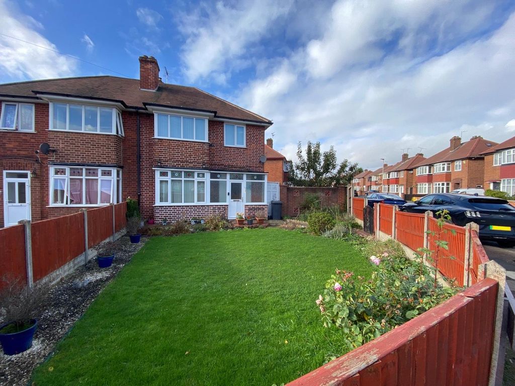 Bembridge Road, Leicester LE3  