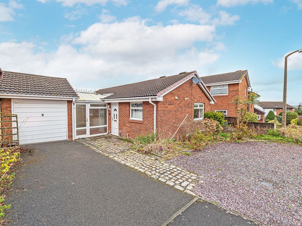 3 bed detached bungalow for sale in Barn Croft, Helsby, Frodsham WA6