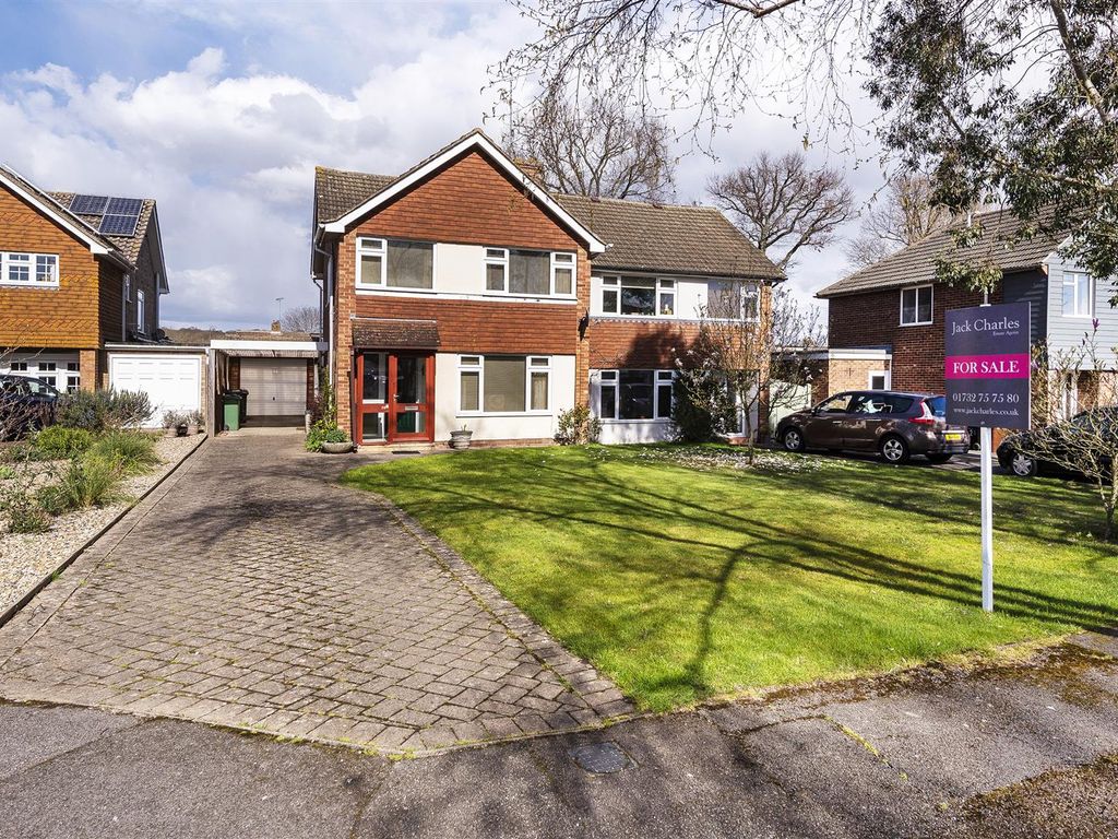 3 bed semidetached house for sale in St. Bernards Road, Tonbridge TN10 Zoopla
