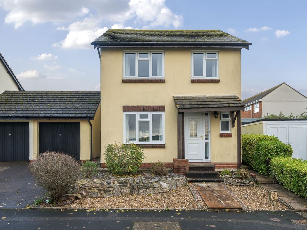 3 bed detached house for sale in Freshwater Drive, Paignton TQ4, £
