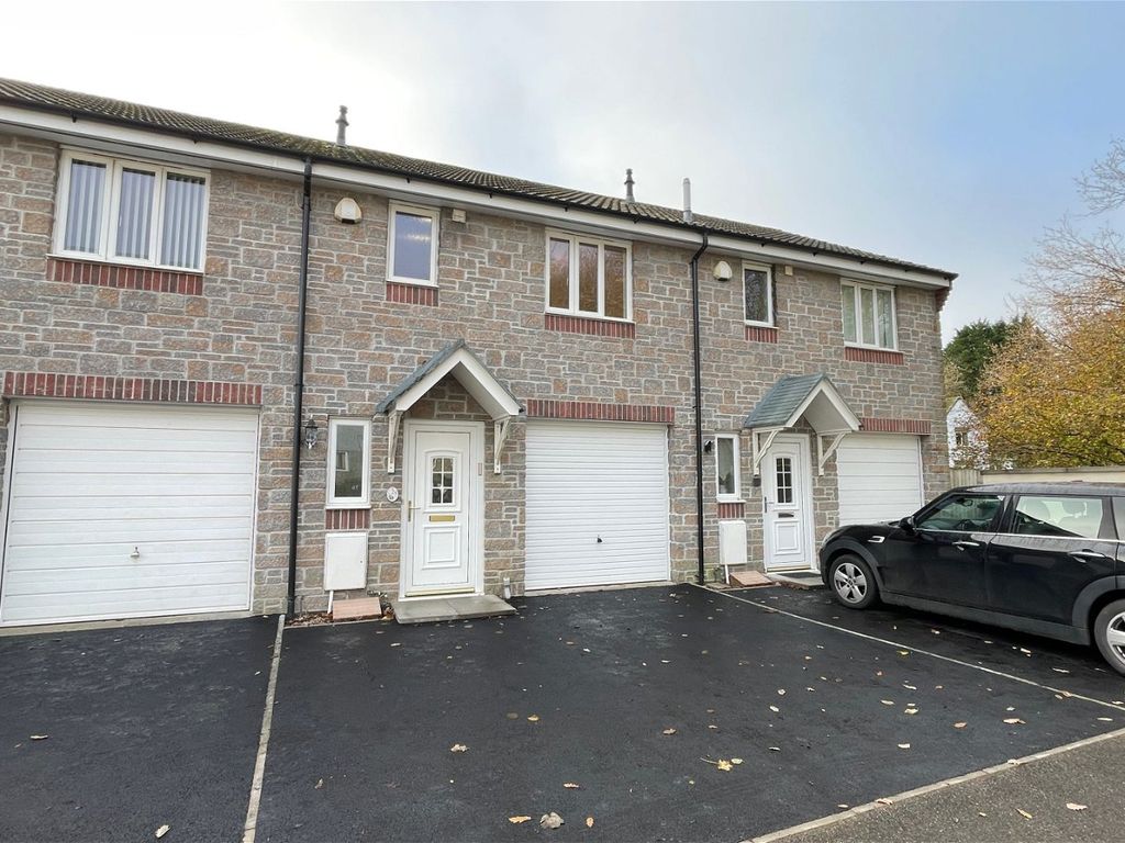 3 bed terraced house for sale in Springfield Road, Liskeard PL14, £
