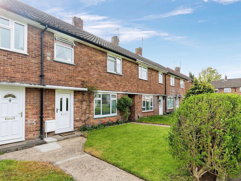 3 bed terraced house for sale in Windsor Drive, Hertford SG14 Zoopla