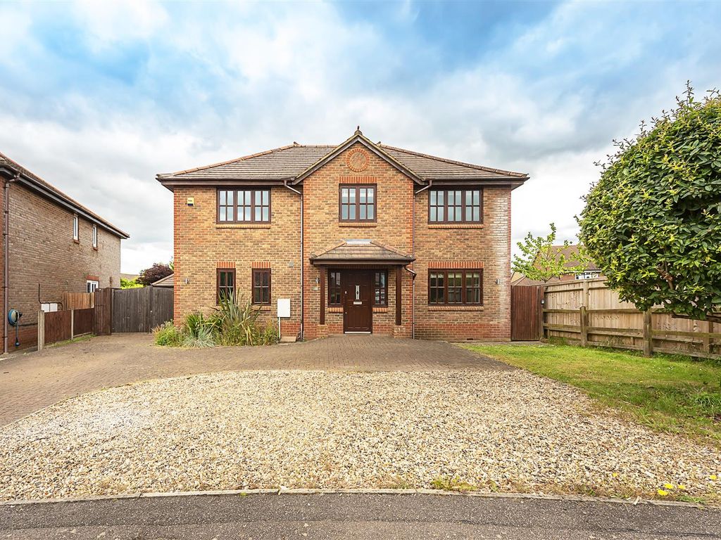 4 bed detached house for sale in Derwent Road, Harpenden AL5 Zoopla
