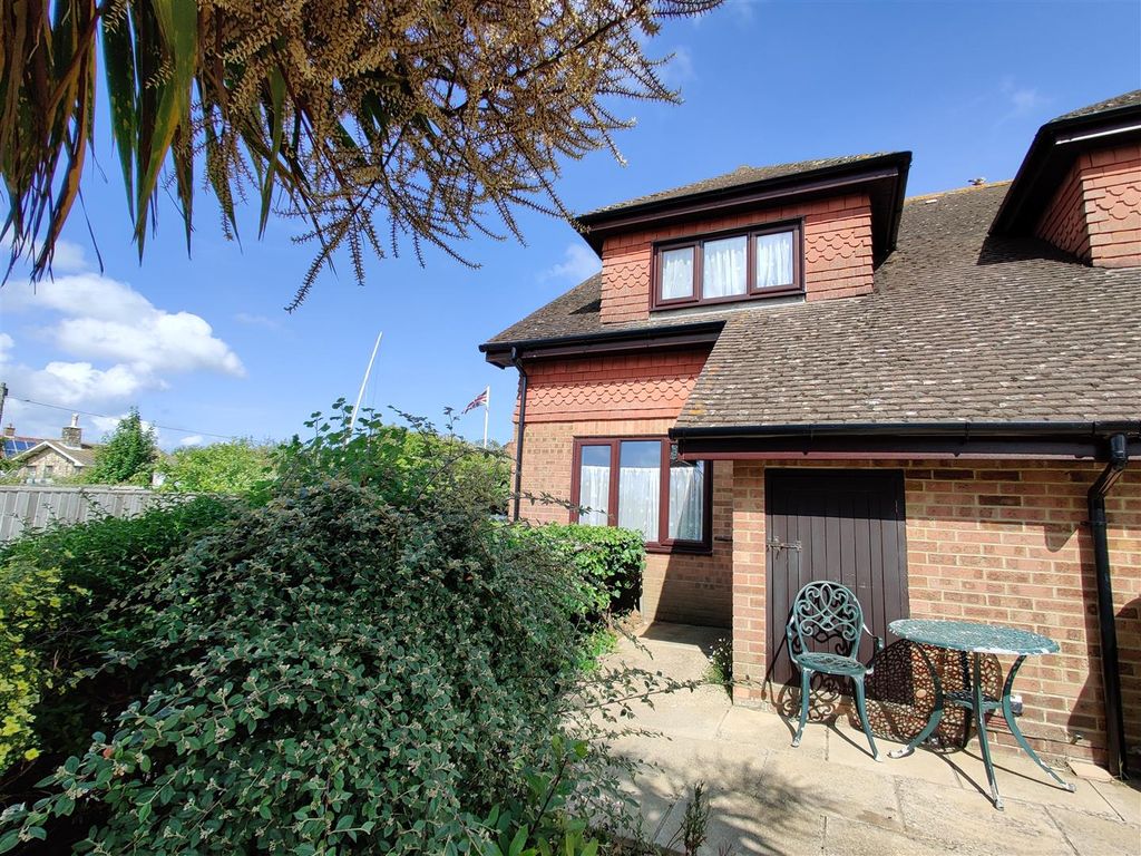 1 bed semidetached house for sale in Sunnyside Gardens, Talbot Road