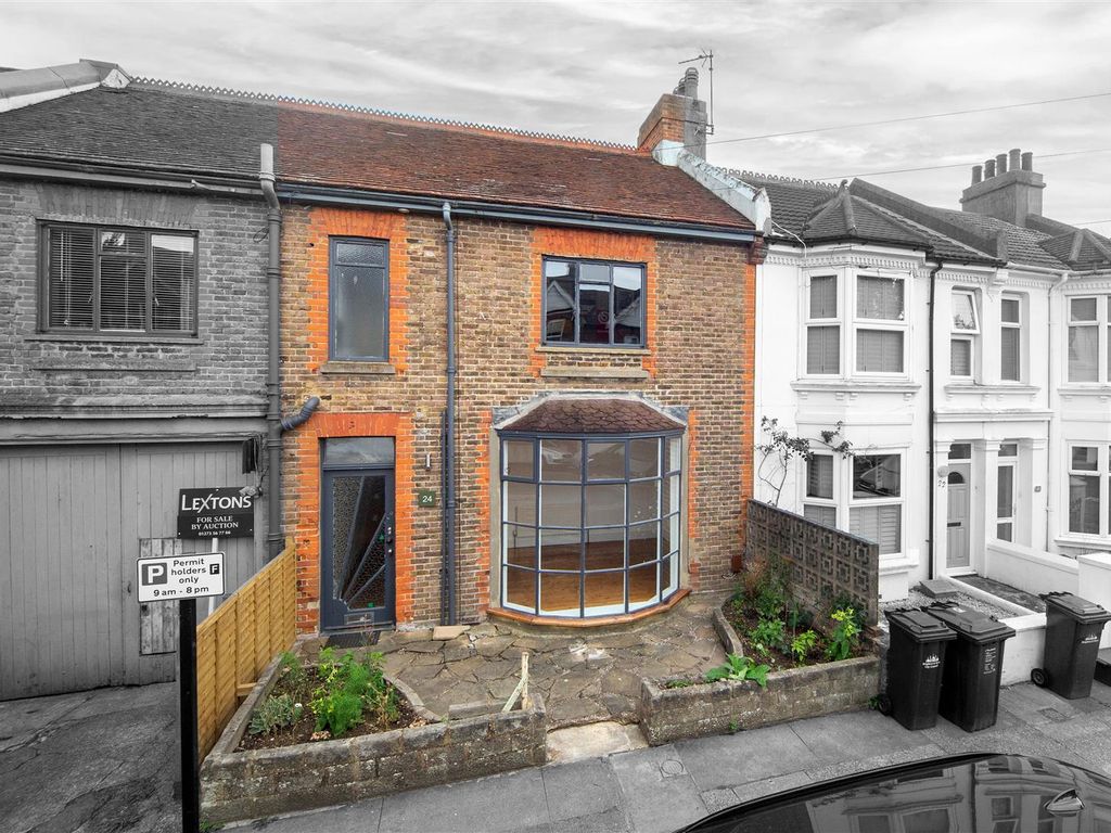 3 bed property for sale in Hythe Road, Brighton BN1 Zoopla