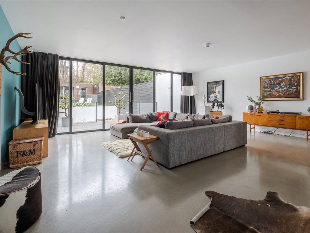 5 bed semidetached house for sale in Hurst Avenue, London N6, £