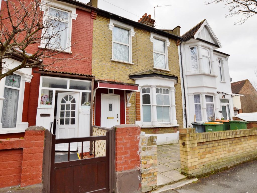 2 bed property for sale in Hatherley Gardens, East Ham E6 Zoopla