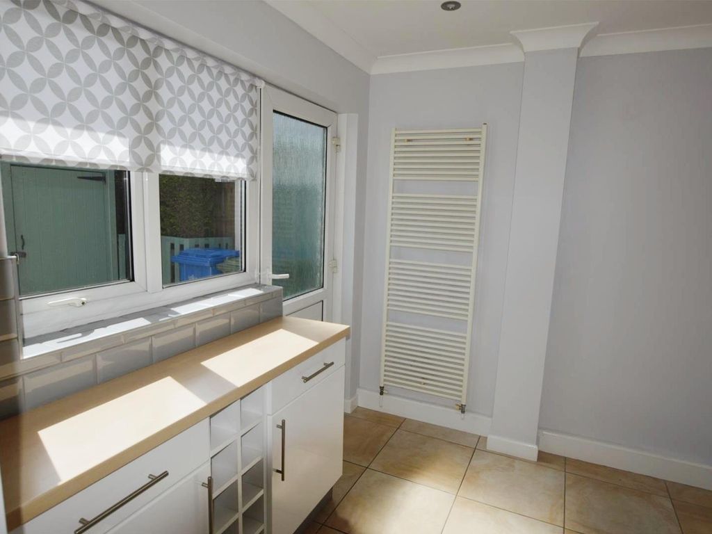 3 bed detached house to rent in Denton Close, Forest Town, Mansfield NG19 Zoopla