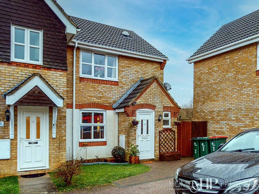 2 bed end terrace house to rent in Boleyn Close, Maidenbower RH10 Zoopla