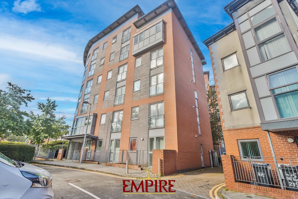 2 bed flat to rent in Wheeleys Lane, Edgbaston, Birmingham B15, £995