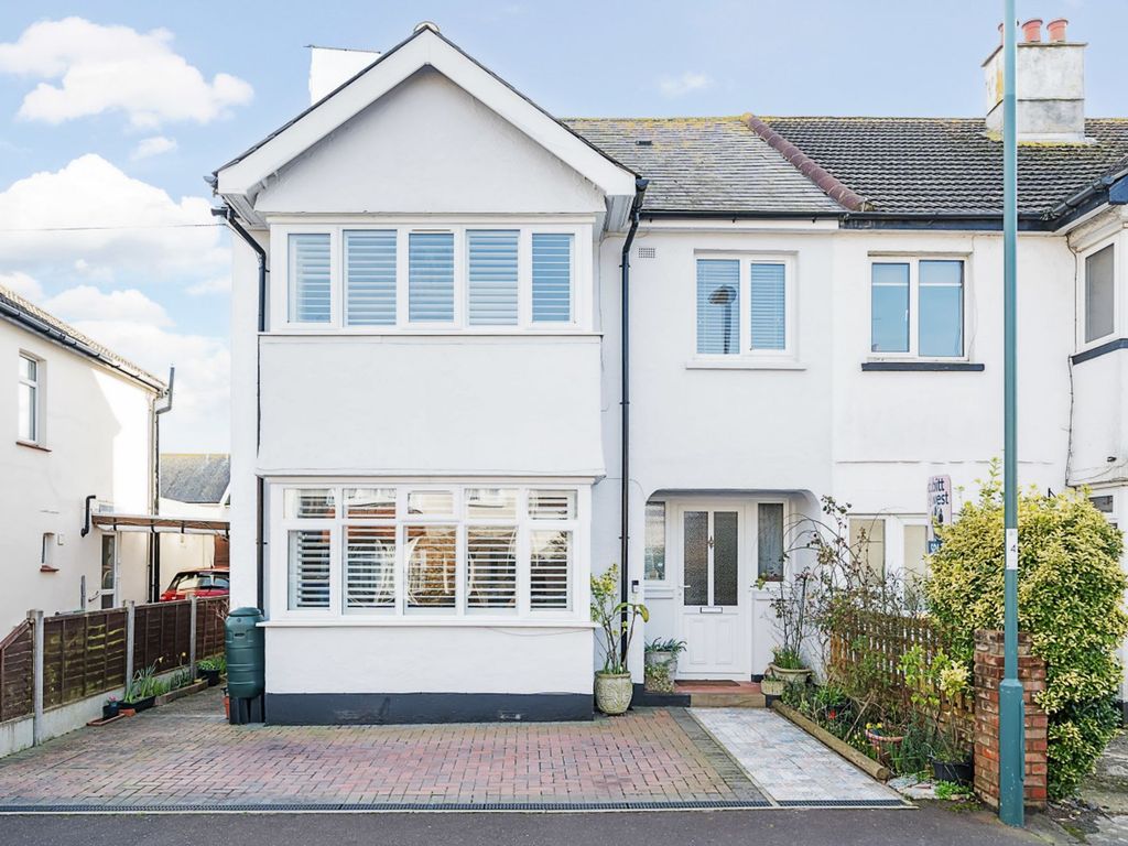 5 bed semidetached house for sale in Bassett Road, Bognor Regis PO21