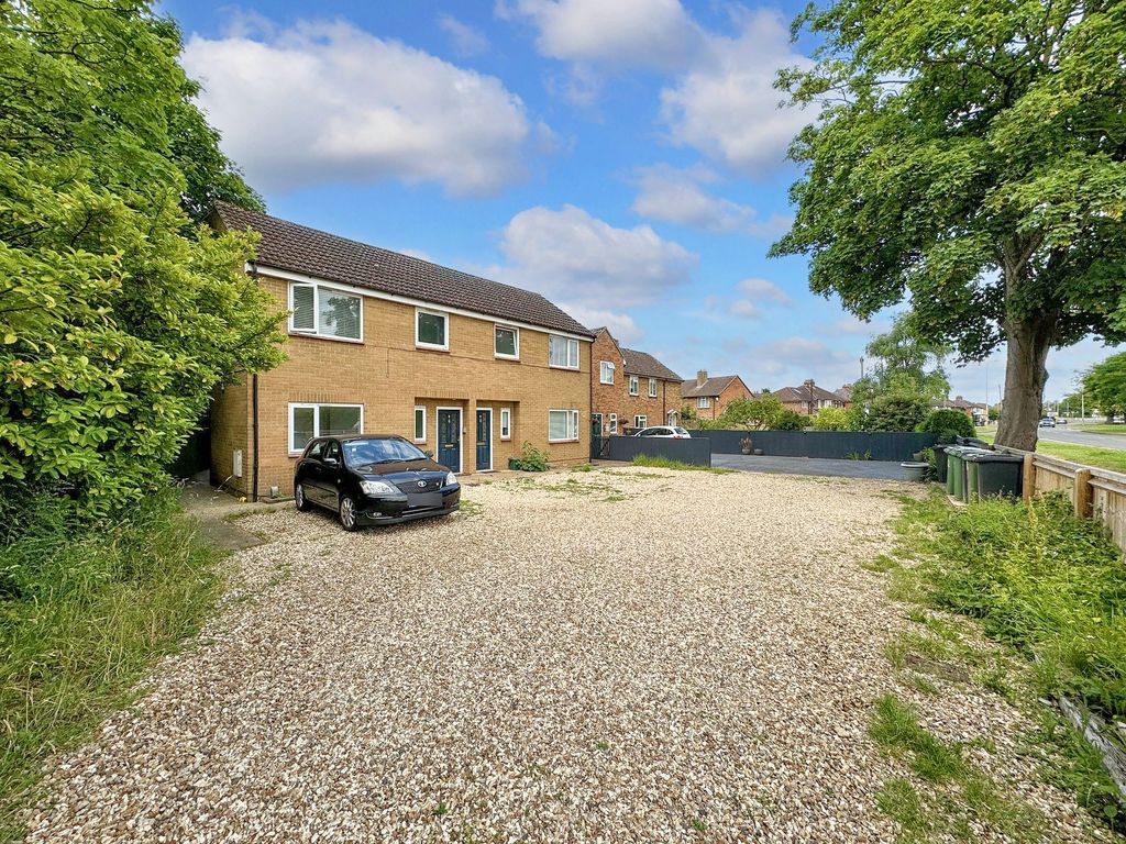 1 bed flat for sale in Wootton Road, Abingdon OX14, £195,000 Zoopla