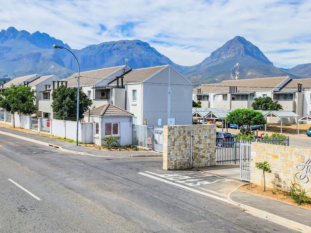 2 bed apartment for sale in 171 Amberg, 3 Keerweder, Paarl East, Paarl