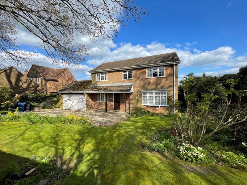 3 bed detached house for sale in Green Lane, Prestwood, Great Missenden