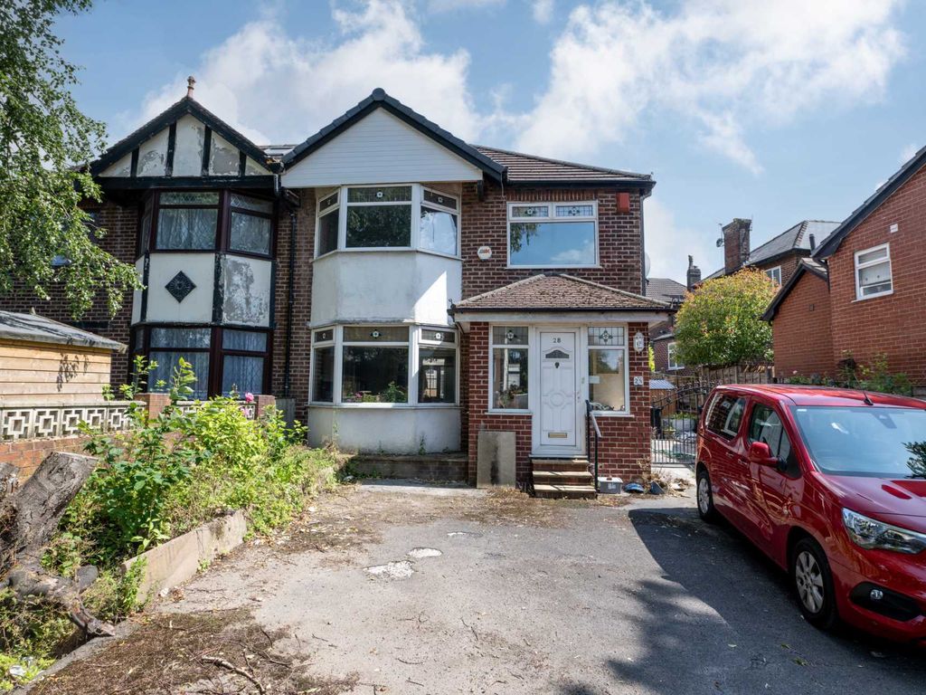 4 bed semidetached house for sale in Bury Old Road, Prestwich M25, £