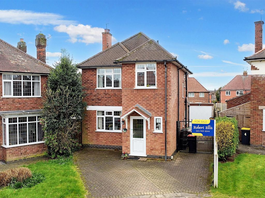 3 bed detached house for sale in Arthur Avenue, Stapleford, Nottingham NG9, £275,000 Zoopla