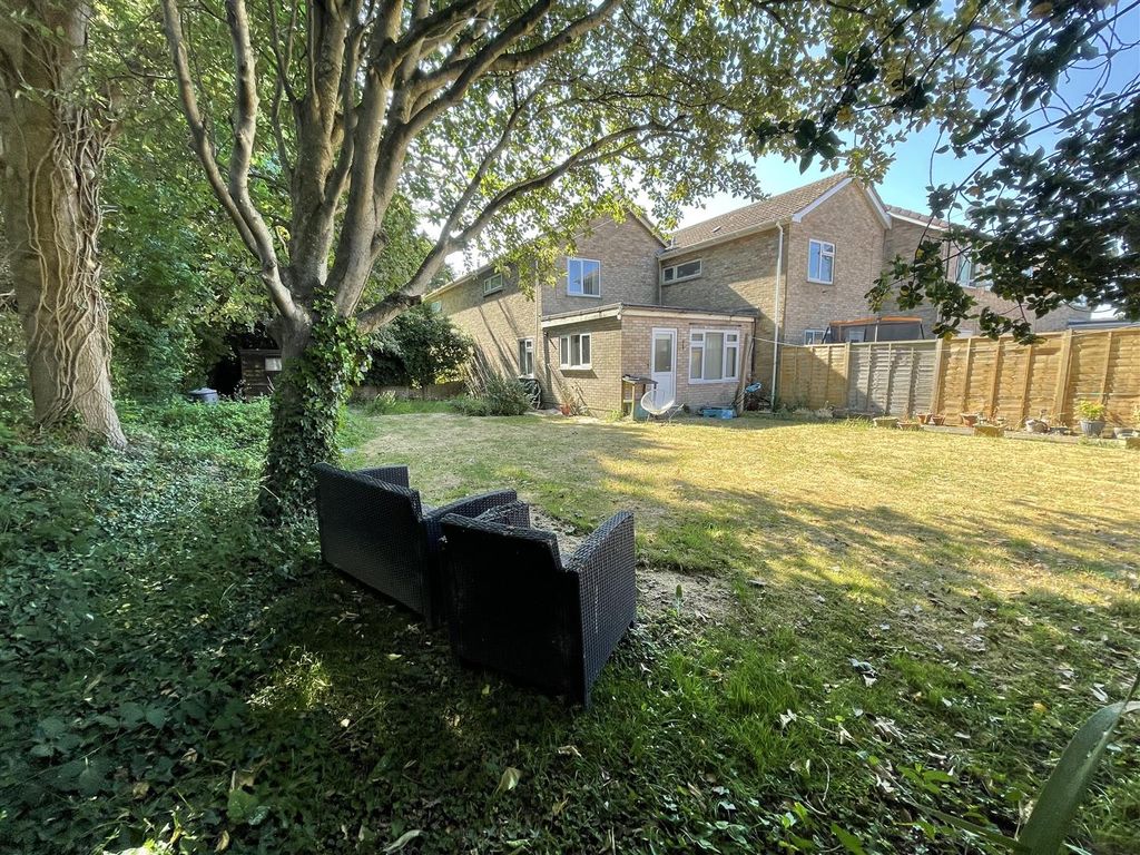 2 bed terraced house for sale in Dunster Crescent, Oldmixon, Weston