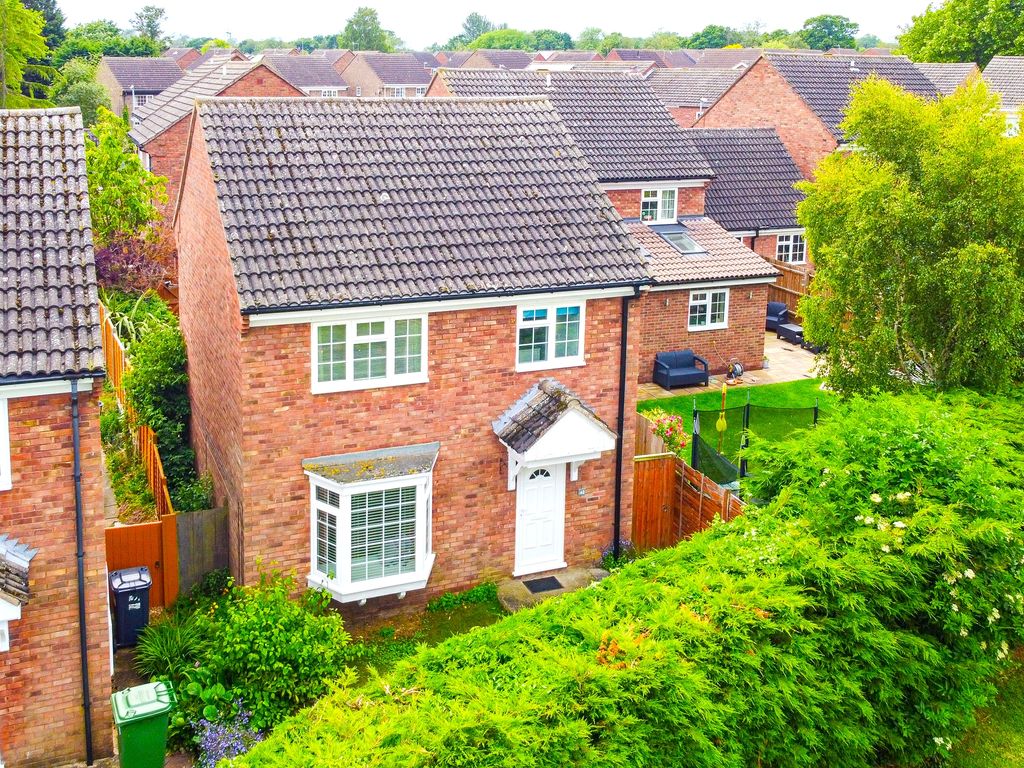 3 bed detached house for sale in Pettis Road, St. Ives, Huntingdon PE27