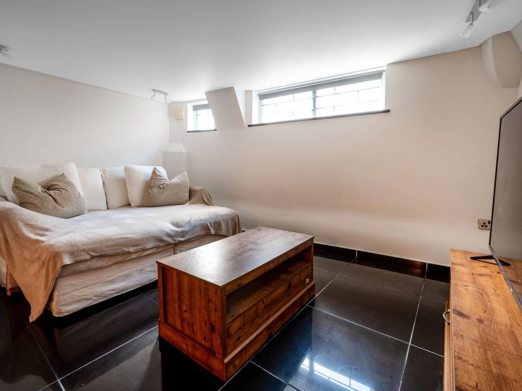 Mill Lane Guildford GU1  