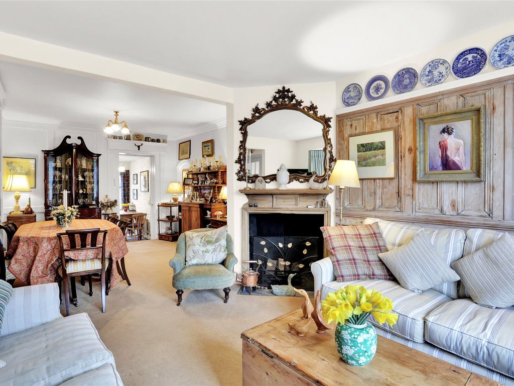 3 bed terraced house for sale in Tilt Road, Cobham KT11 Zoopla