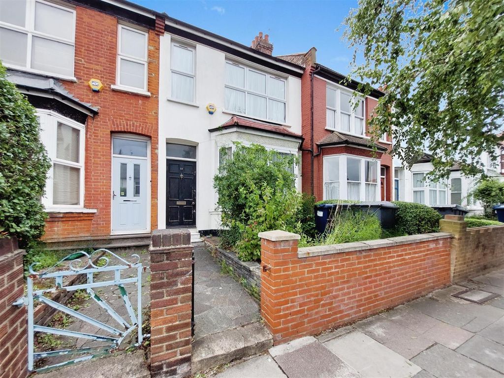 3 bed terraced house for sale in Squires Lane, London N3 Zoopla