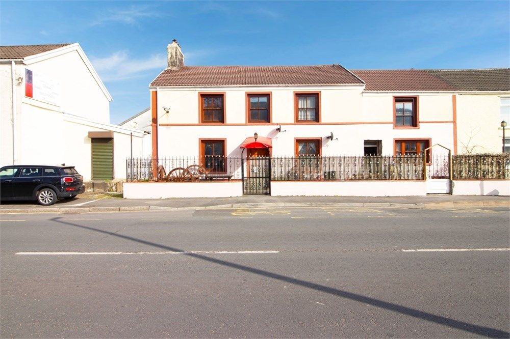 2 bed flat for sale in Cardiff Road, Aberdare CF44 Zoopla