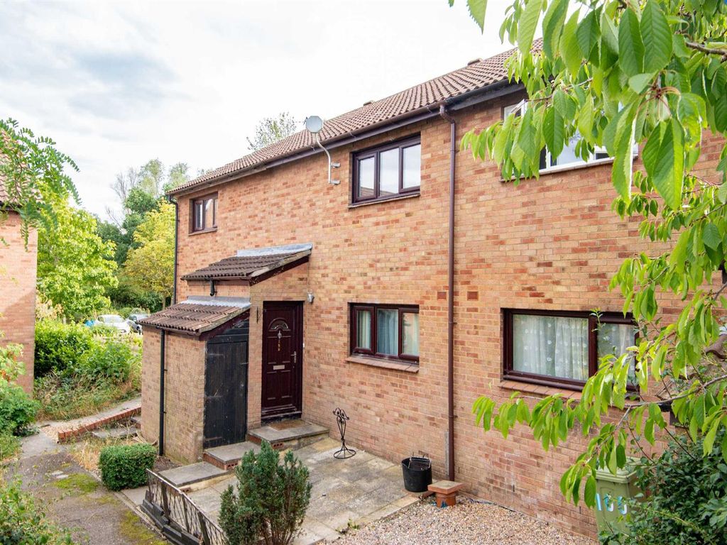 1 bed flat to rent in Downland, Two Mile Ash, Milton Keynes MK8, £950