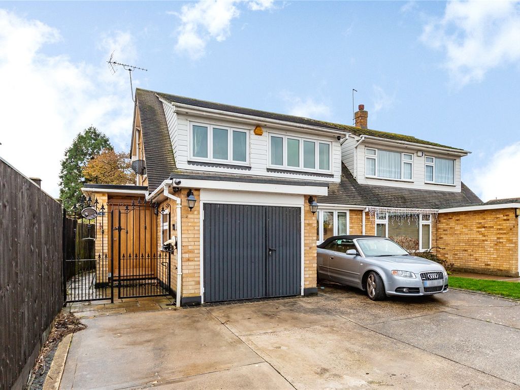 Eleanor Chase, Wickford SS12  