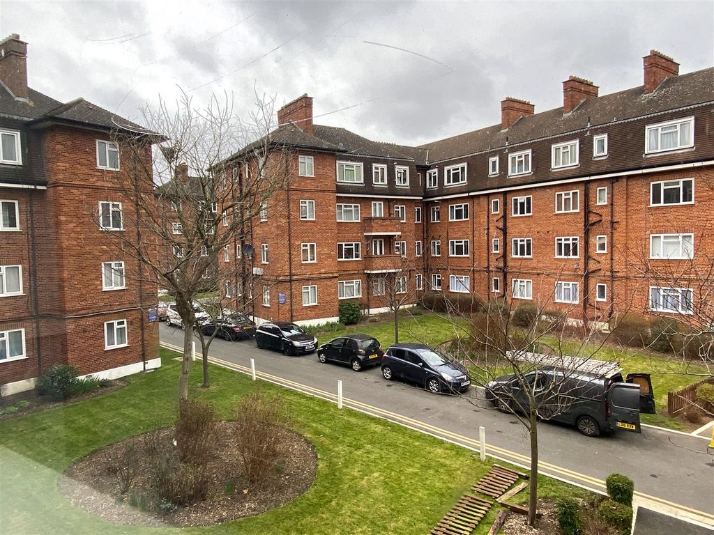 2 bed property for sale in North End Road, Wembley HA9 Zoopla