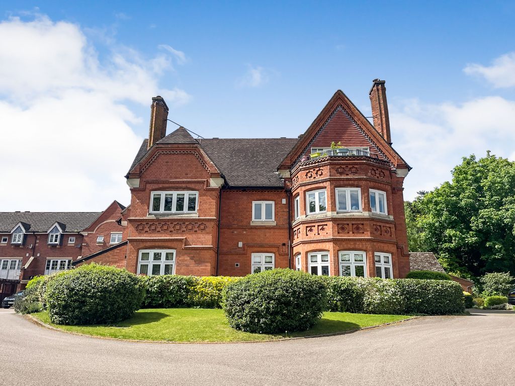 2 bed flat for sale in Acorn Close, Birstall, Leicester LE4, £250,000