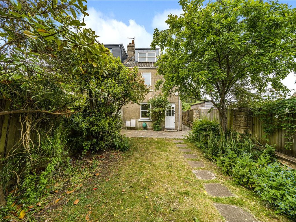 3 bed semidetached house to rent in Sydenham Place, Combe Down, Bath