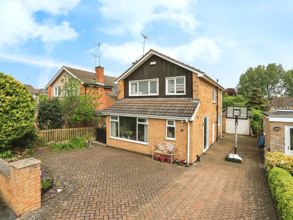 3 bed detached house for sale in Farfield Avenue, Knaresborough, North