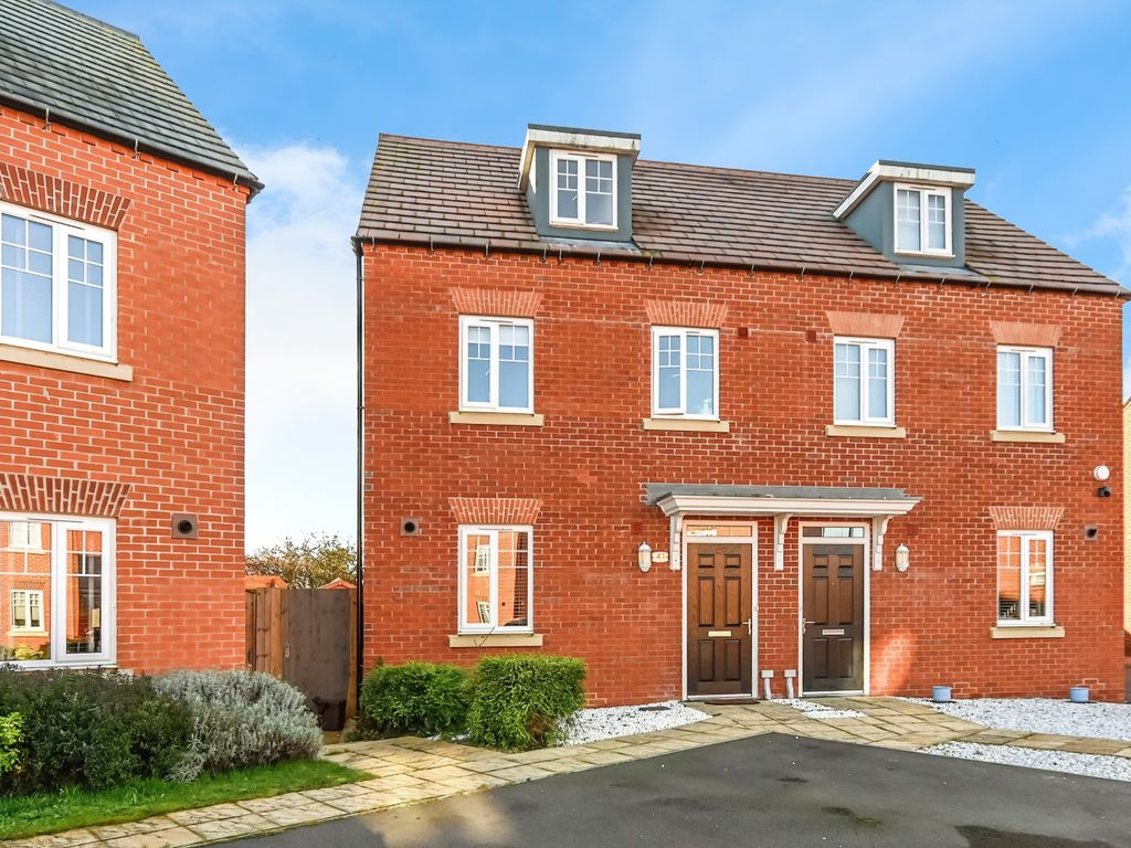 3 bed semidetached house for sale in Busby Mead, Marston Moretaine