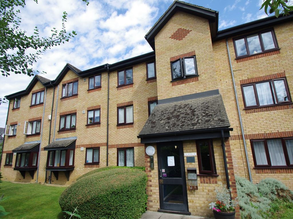 1 bed flat to rent in Balmoral Road, Watford WD24, £1,200 pcm Zoopla