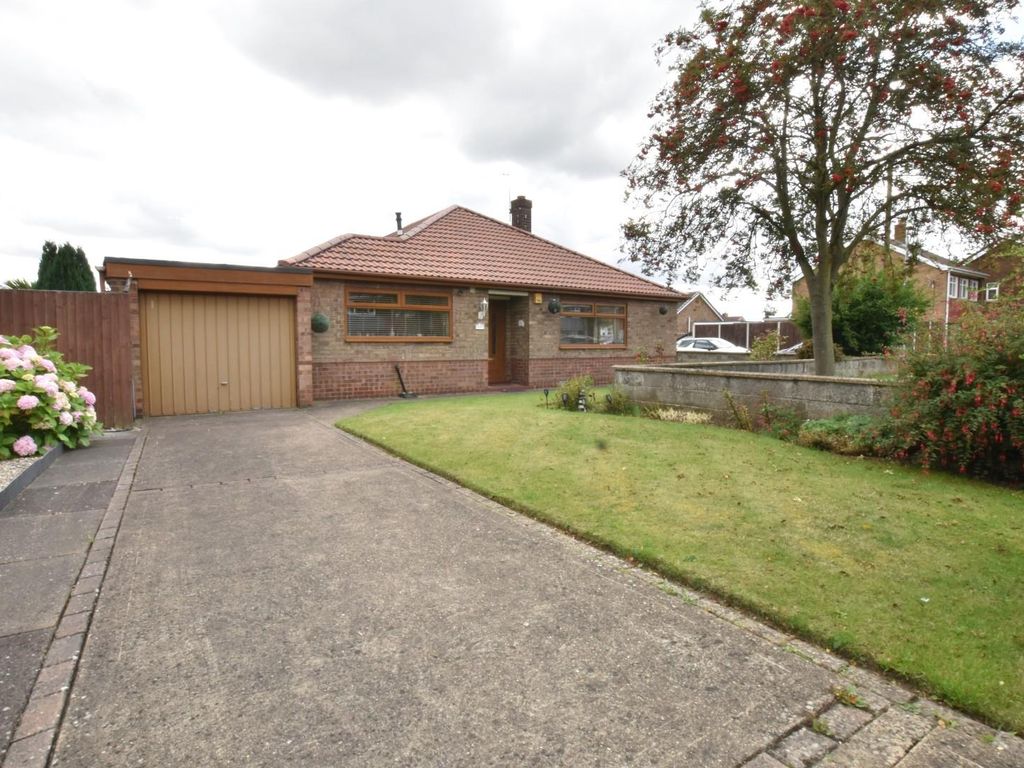 2 bed semidetached bungalow for sale in Ogilvy Drive, Bottesford